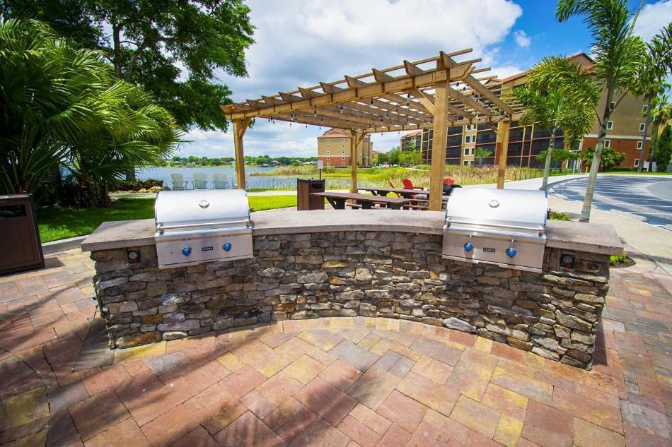 Stunning Condo Near Universal Studios Williamsburg Екстериор снимка